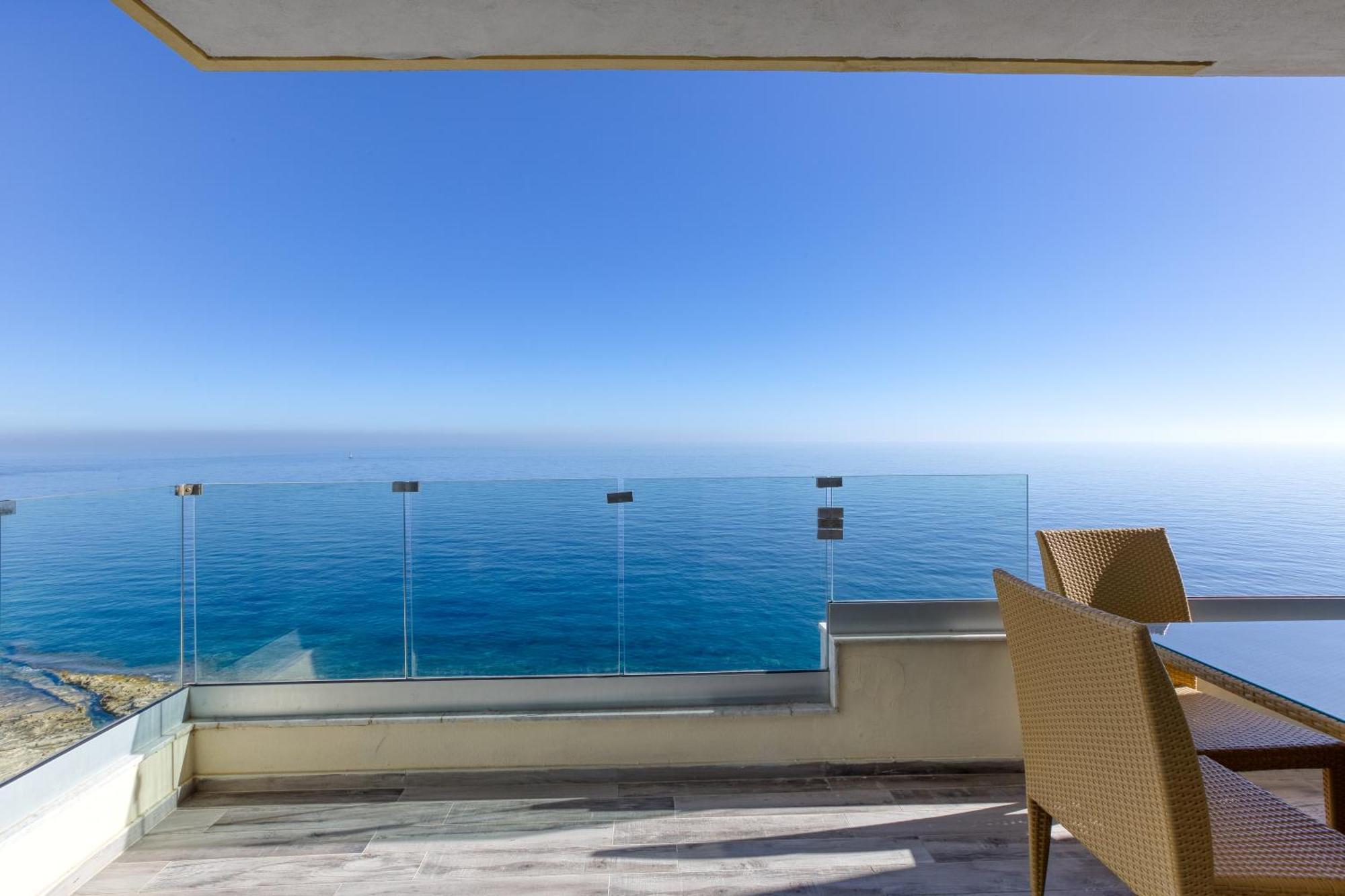 Seafront Sliema Apartment With Balcony & Sea Views By Jl מראה חיצוני תמונה