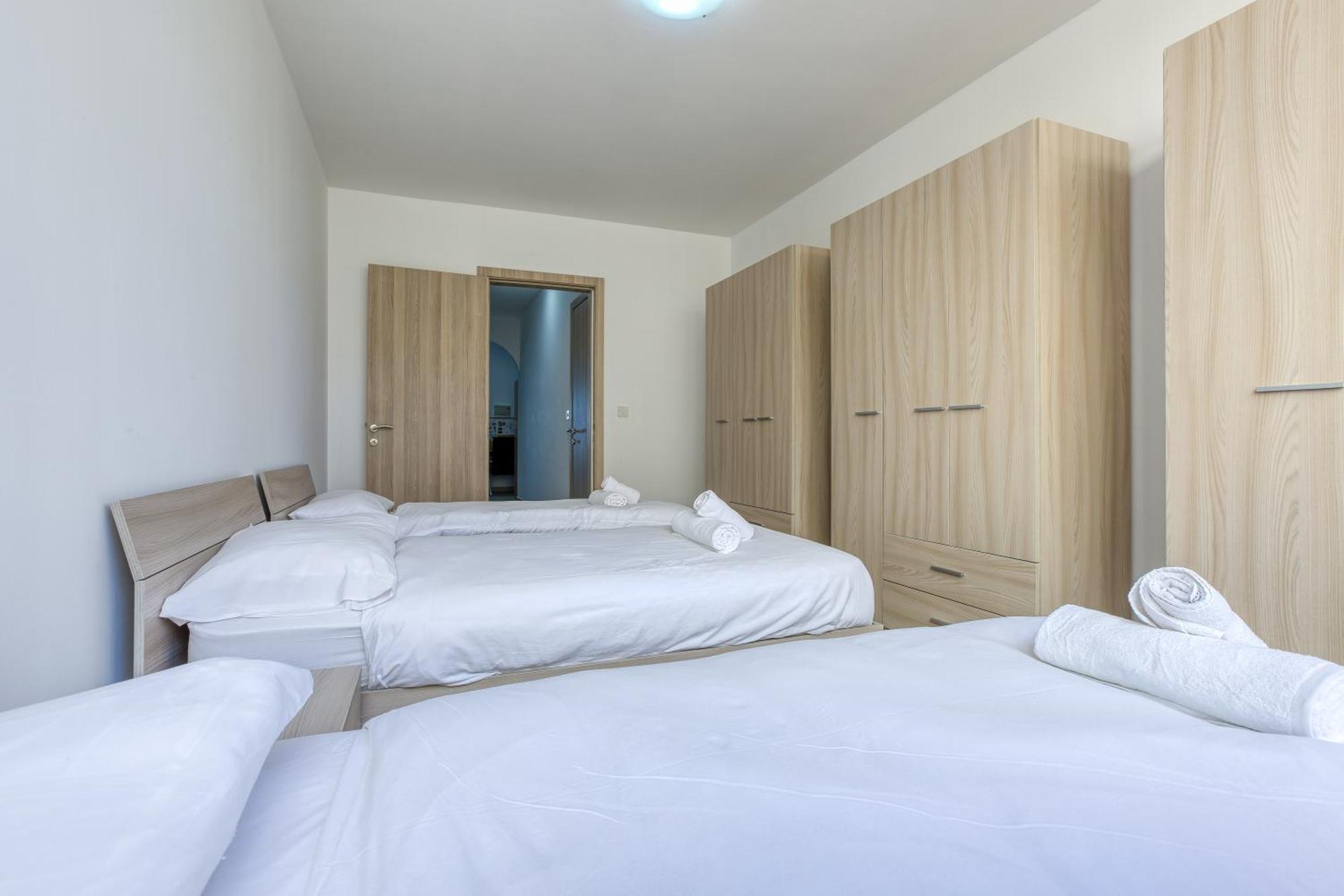 Seafront Sliema Apartment With Balcony & Sea Views By Jl מראה חיצוני תמונה
